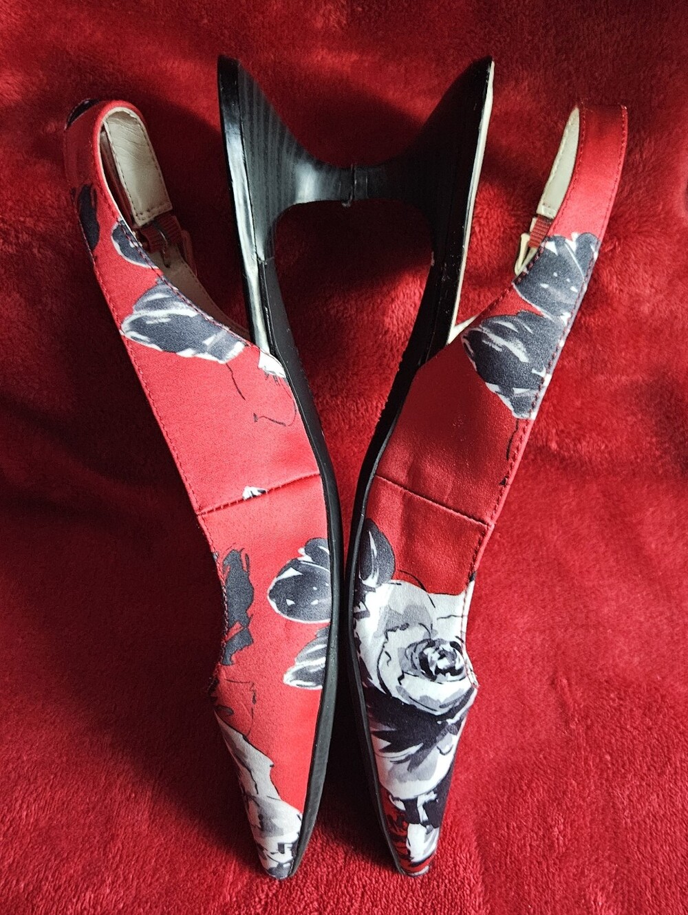 Anne Klein Expert Red Floral Pointed-Toe Kitten Heel Slingback Pumps - Size 10M - Picture 4 of 7